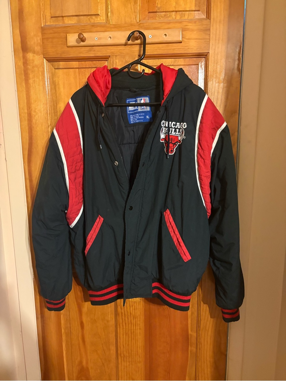 Vintage 90’s Chicago Bulls Black & Red Hooded Starter Jacket